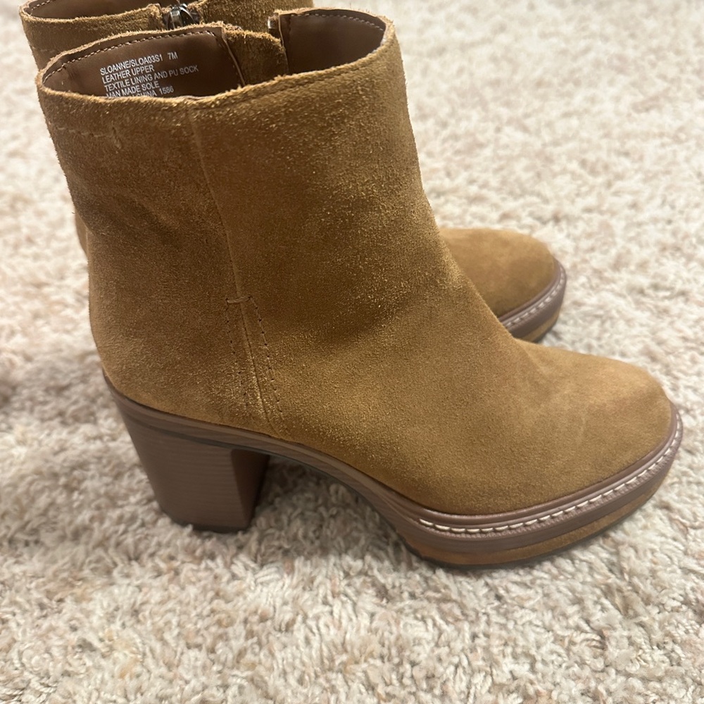 Steve Madden Sloanne Platform Bootie in Cognac Suede 7M - Picture 4 of 7